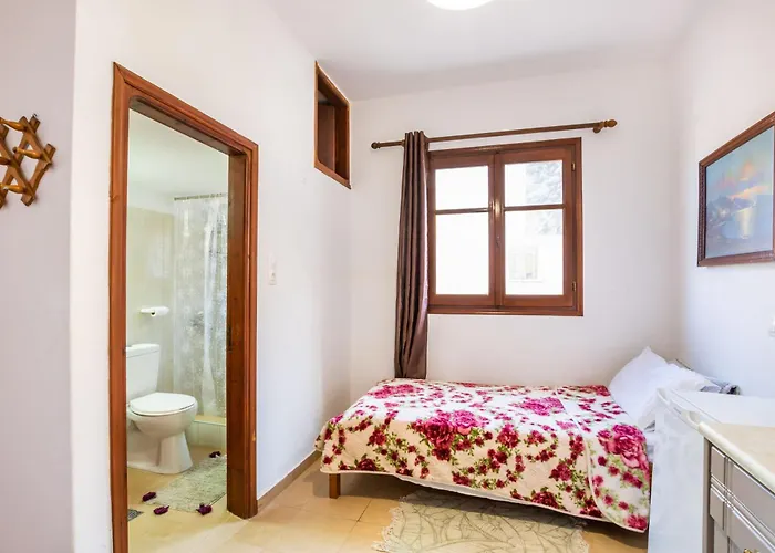 Sofia Mike Olympos (Karpathos)