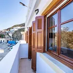 Sofia Mike * Olympos (Karpathos)